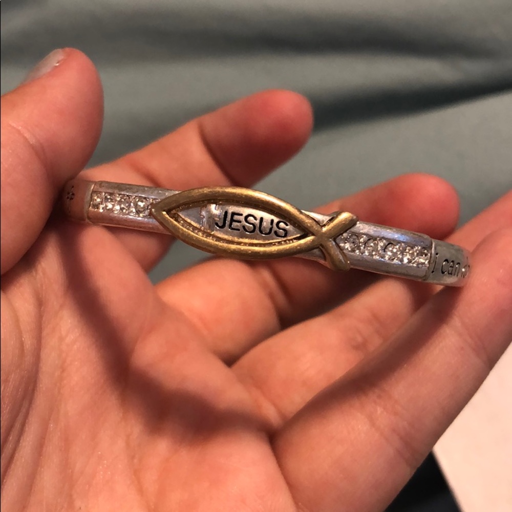 Bracelet